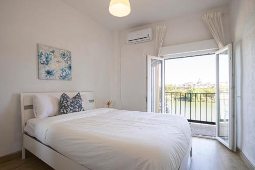 3 bedroom apartment with stunning Guadalquivir views