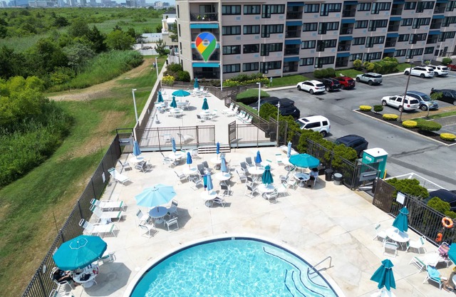 Condo 3 chambres en bord de mer avec 2 piscines