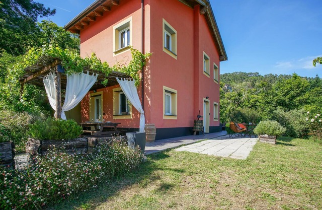 3 bedroom beautiful home in Carro