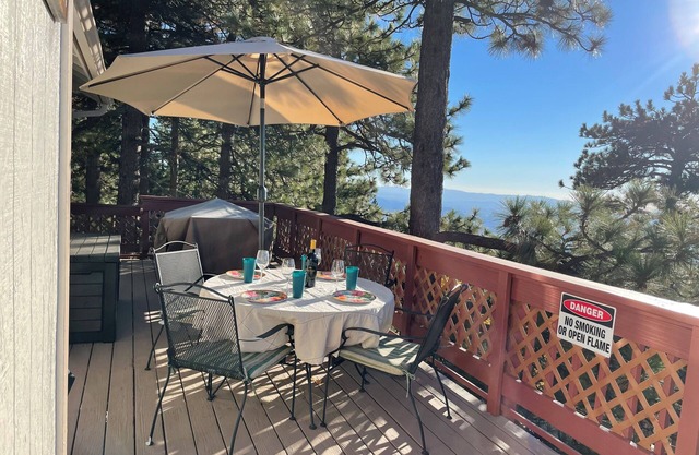 3-bedroom cabin near Santa's Village-13 minutes from Snow Valley Mountain Resort
