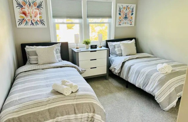 3-bedroom Centrally-located Condo in fantastic Waltham!