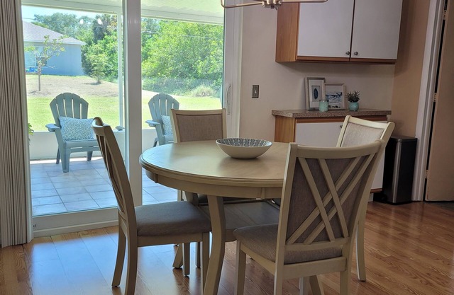 3 bedroom, Close to many restaurants