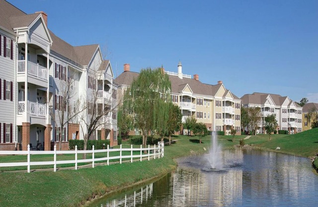 3 Bedroom Condo at Williamsburg Governor's Green!!