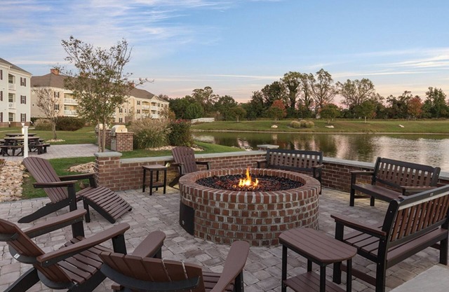 3 Bedroom Condo, Sleeps 10, Williamsburg Governor's Green Resort!