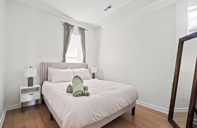 3-Bedroom Duplex Luxury Apartment with King Suite