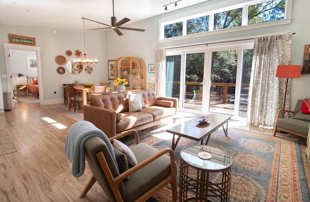 3 bedroom elevated chic home tucked among the trees~ The Paper House