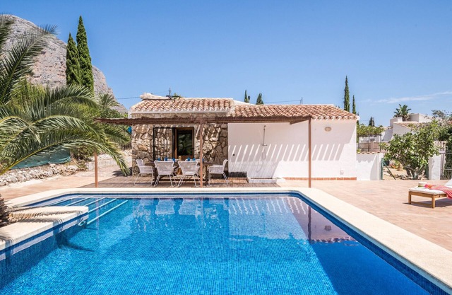 Villa familiale de 3 chambres avec piscine