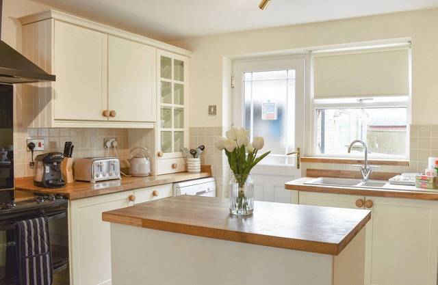 3 bedroom accommodation in Easington, near Staithes