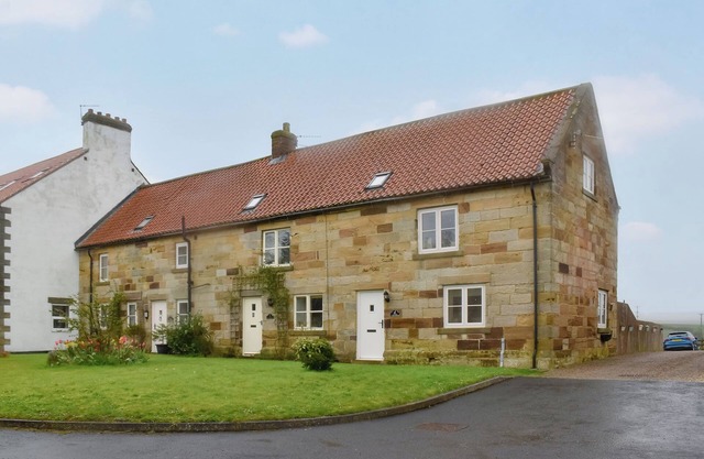3 bedroom accommodation in Easington, near Staithes