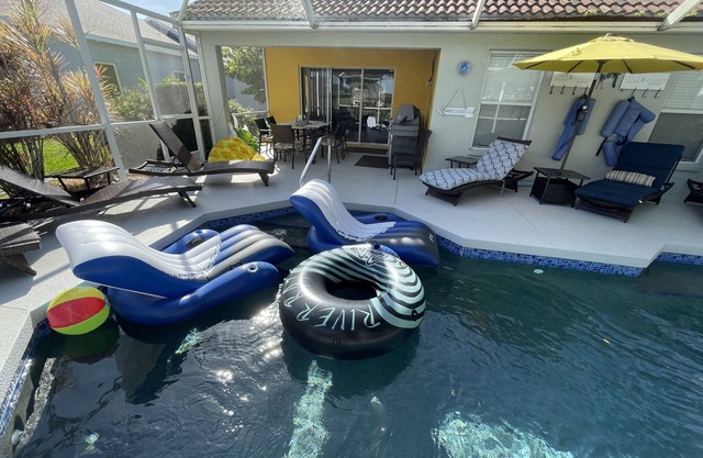 Villa de 3 chambres avec piscine fermée située juste au 16ème trou de golf