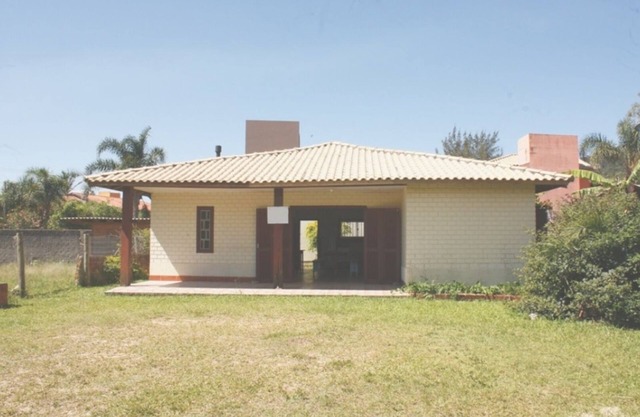 Maison de 3 chambres pouvant accueillir jusqu'à 8 personnes à 50m de la plage.