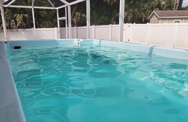 3-bedroom house in lovely North Port with AC, WiFi. Enjoy your stay