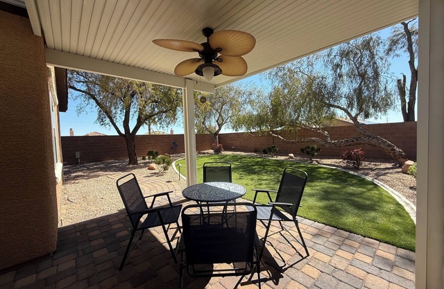 3-bedroom house in Las Vegas with a great backyard