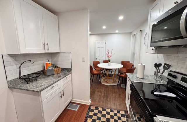 3-bedroom house in wonderful Pensacola with AC, WiFi