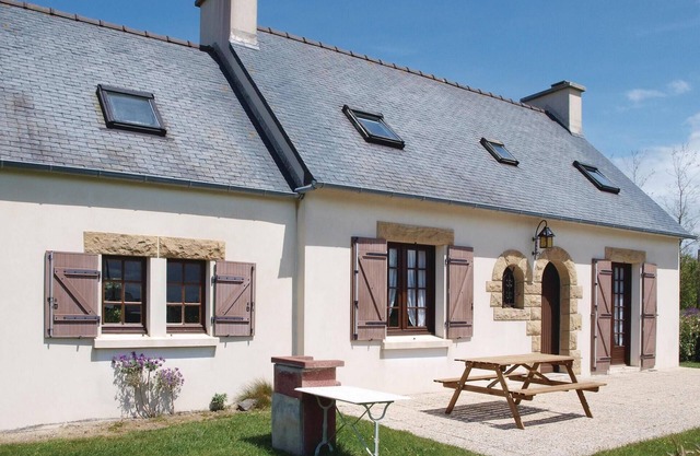 Belle maison de 3 chambres à Kerlouan