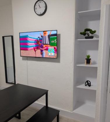 3 bedroom near Tottenham Stadium London