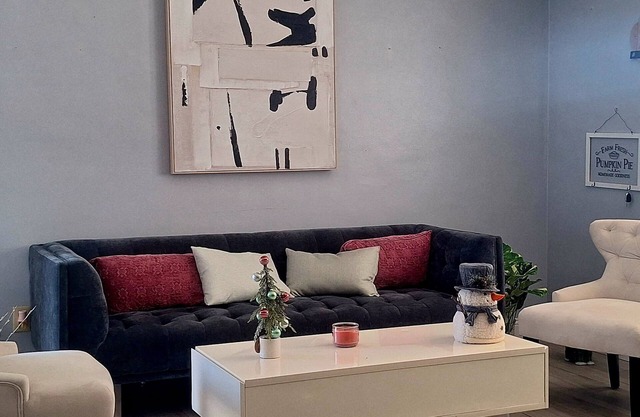 3-bedroom Private duplex house in serene Cutler,Enjoy a peaceful Getaway