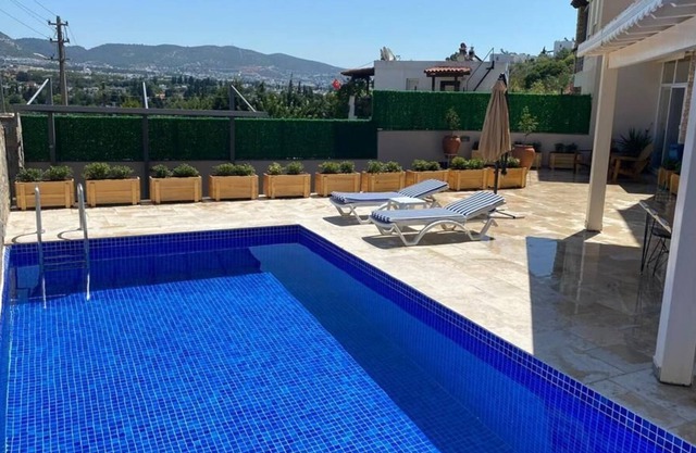 3 Bedroom Reverse Duplex Villa for Rent in Bitez with Private Pool #4502