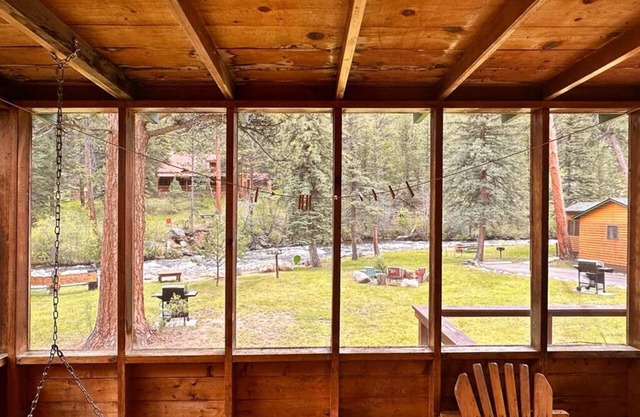 3 Bedroom Riverside Cabin