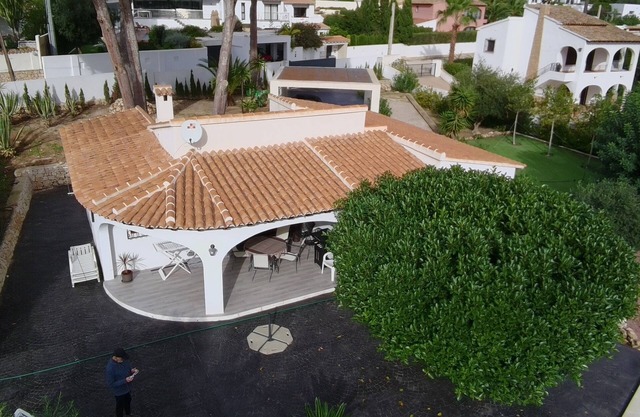VILLA DE 3 CHAMBRES DANS UN QUARTIER RESIDENTIEL