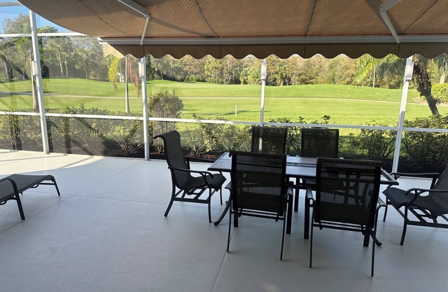 3-bedroom villa in delightful Fort Myers with WiFi, AC, fitness room