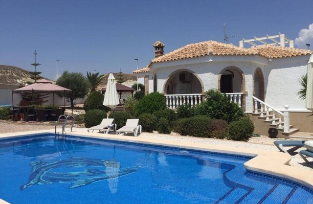 3 Bedroom Villa with Gardens and Private Pool
