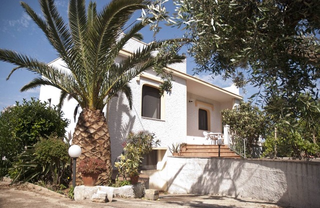 3 chambres Villa avec piscine installée dans son propre oliveraie