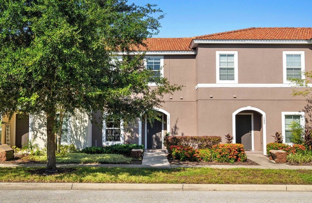 3 Bedrooms / 2.5 Bathrooms / Bella Vida (1030)