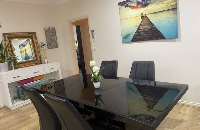3 Bedrooms whole house very quiet