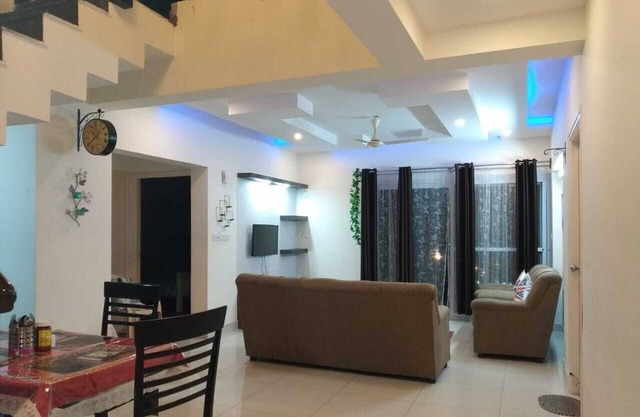 Appartement duplex de 5 bhk (Corporate Shelters)