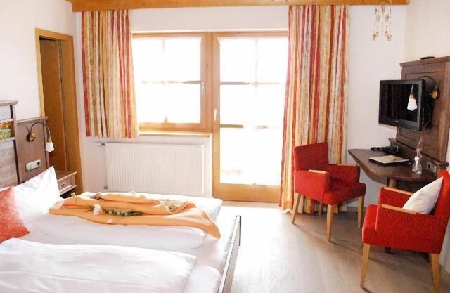 Chambre double 3 * avec balcon et vue sur la vallée