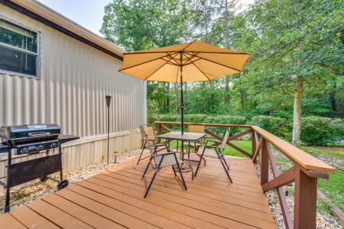 3 Mi to Badin Lake Quiet New London Retreat
