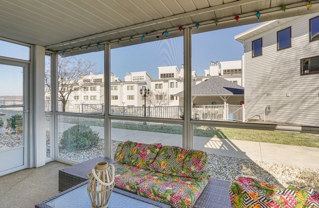 3 Mi to Boat Ramp: Osage Beach Condo w/ Grill!