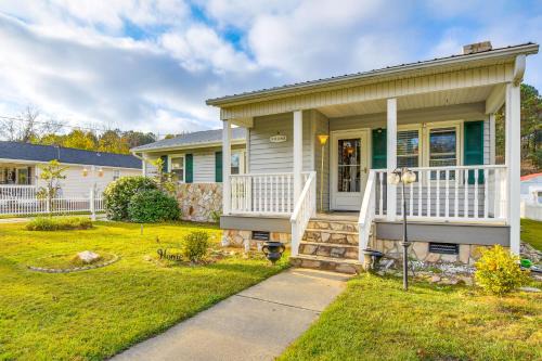 3 Mi to Dtwn Family-Friendly Sanford Home