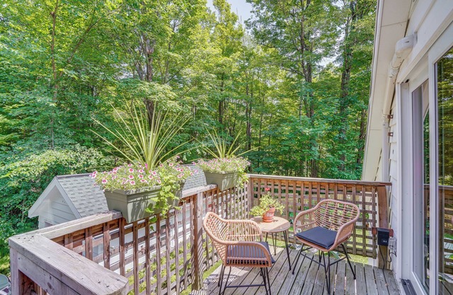 3 Mi to Hiking: Cozy Mt Tremper Apt
