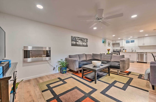 3 Mi to Olde Town Arvada: Modern Duplex w/ Patio!