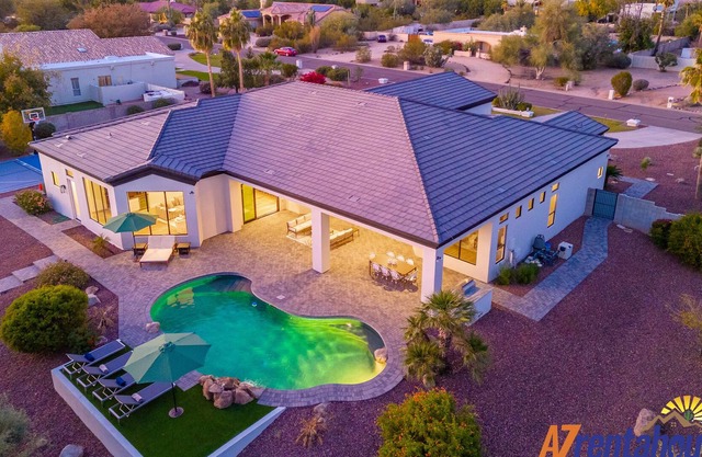 3 Million Desert Paradise+PickleballCourt+HtdPool+Playset+Firepit+PoolTable+HugeLot+Prime Location