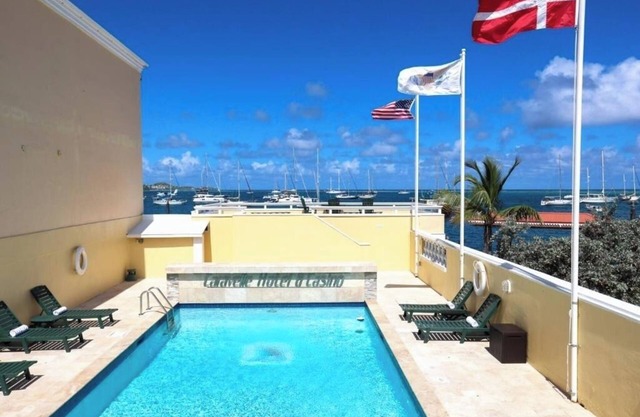 3 Queen Rooms w/Ocean Views | Balcony, Beach Walks & Epic Group Stays