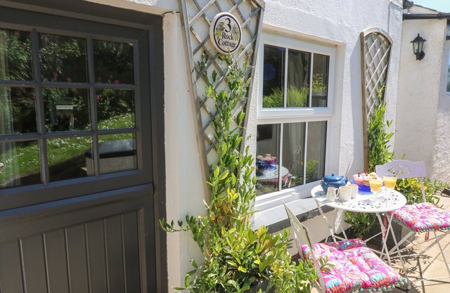 3 ROCK COTTAGES, pet friendly, character holiday cottage in Kingston
