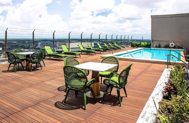 3 Spacious Units! Near Museum District and Houston Zoo, with Outdoor Pool
