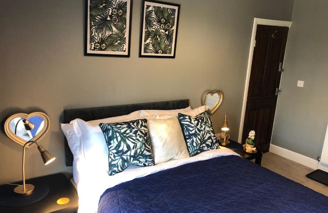 3. Stylish Private Double Room Near Manchester City Centre