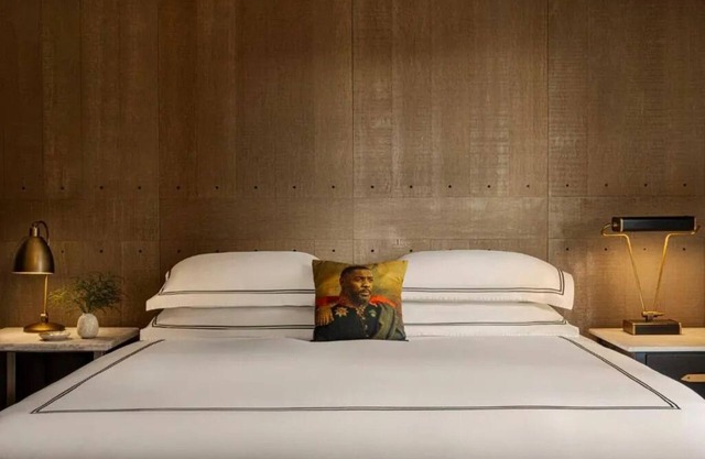 3 Top-Rated Seattle Hotel Room with Stunning Downtown City Views