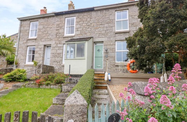 3 Trungle Cottages
