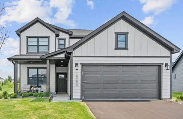 30-60 day rental Bedroom available in shared house