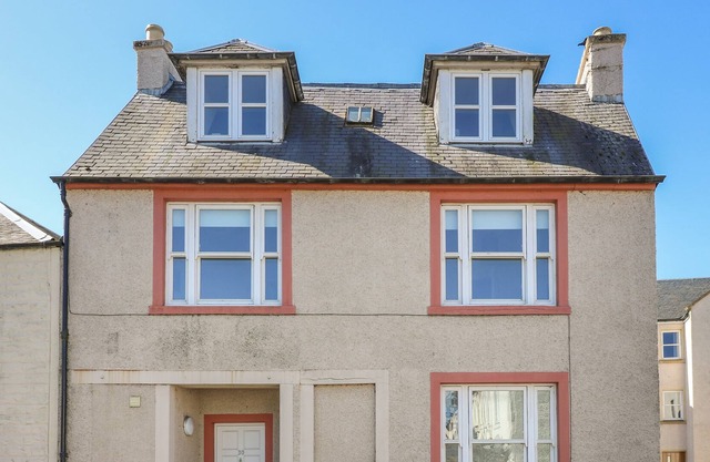 30 Bowmont Street, KELSO