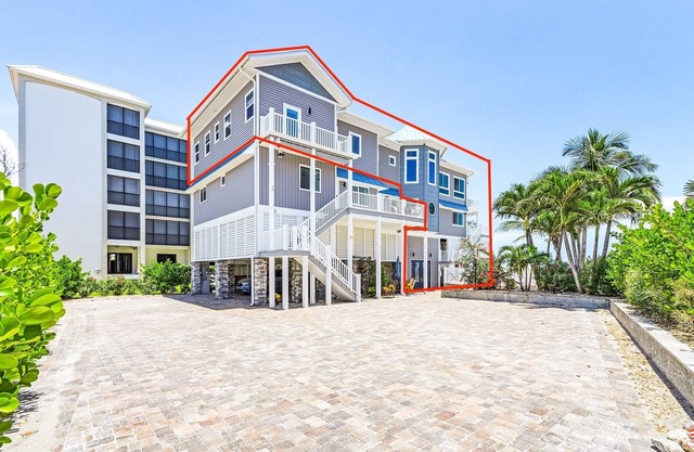 30 Oceanview Luxury: Sunset Views, Pool, Beach Access