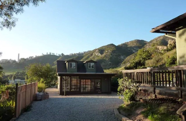 30% OFF NOW!! Serene Cottage with Loft, min to Malibu Colony Beach