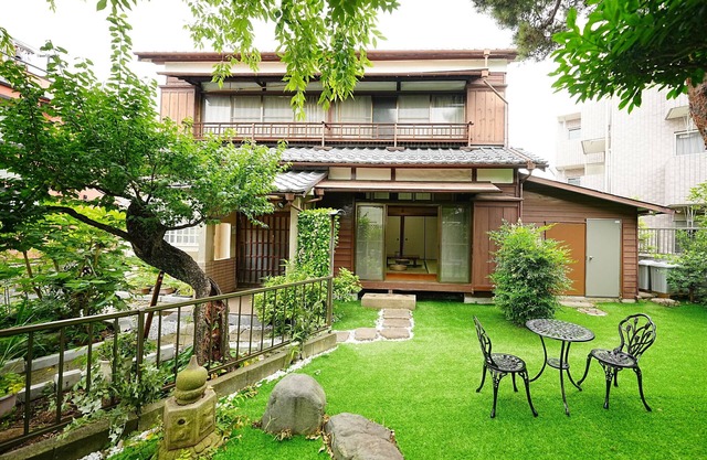 200 ㎡ villa｜Shinjuku 20min｜3 parking spots｜garden