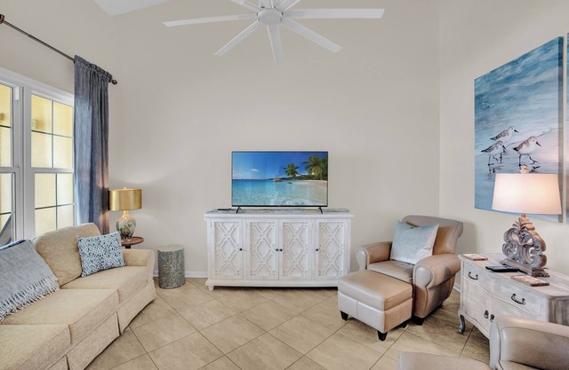 305W ~ Profitez de votre escapade à la plage dans ce magnifique condo 2BR / 2BA!