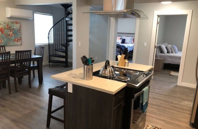 3143 Dover #4 · NEW Modern QUALITY Apartment #4 - GOODSON